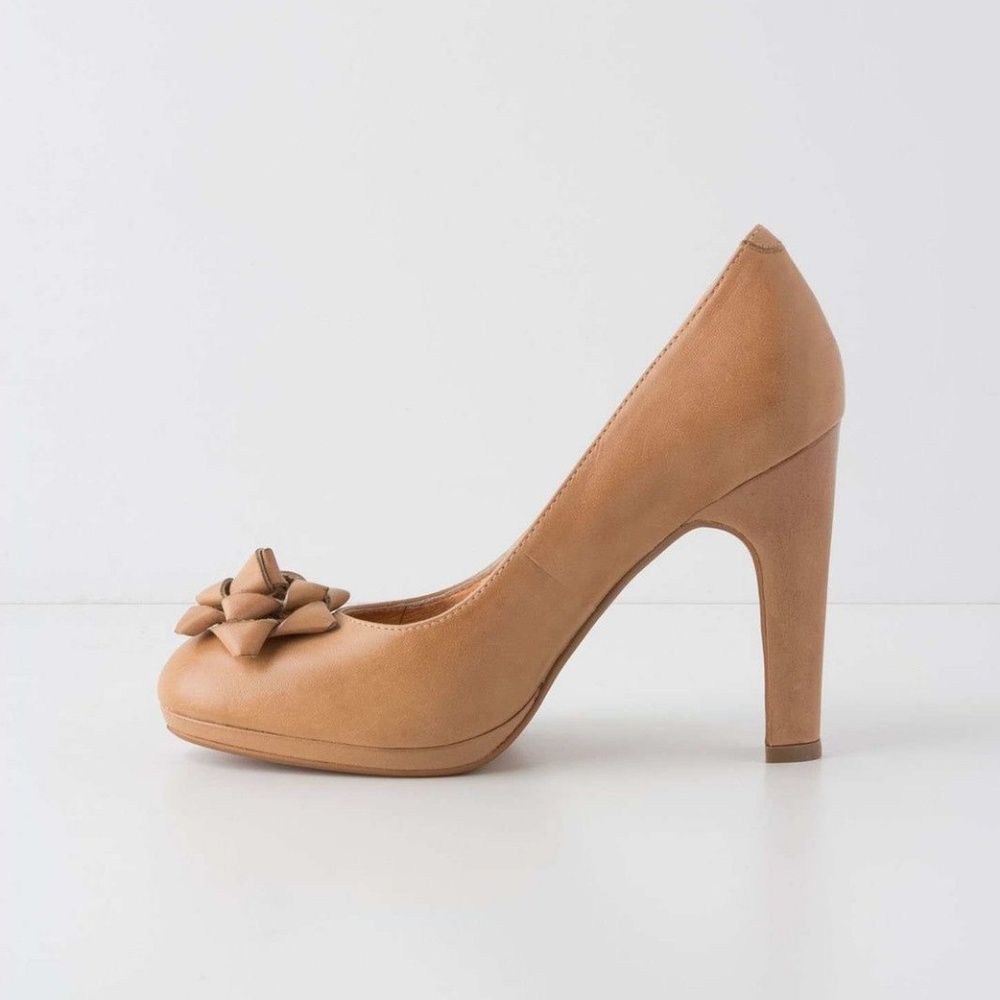 Anthropologie Gift-Trimmed Pumps By Miss Albright - Picture 4 of 5